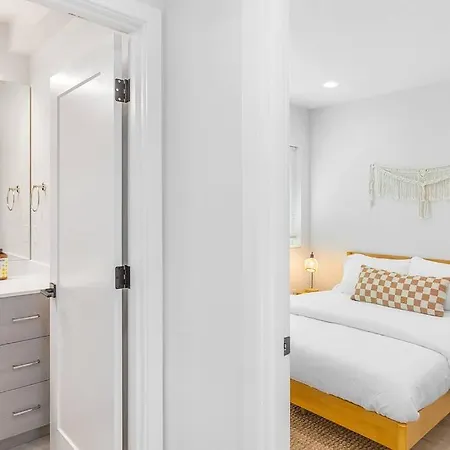 The Sweetest Suite - 91 Walkscore! Seattle Exterior photo